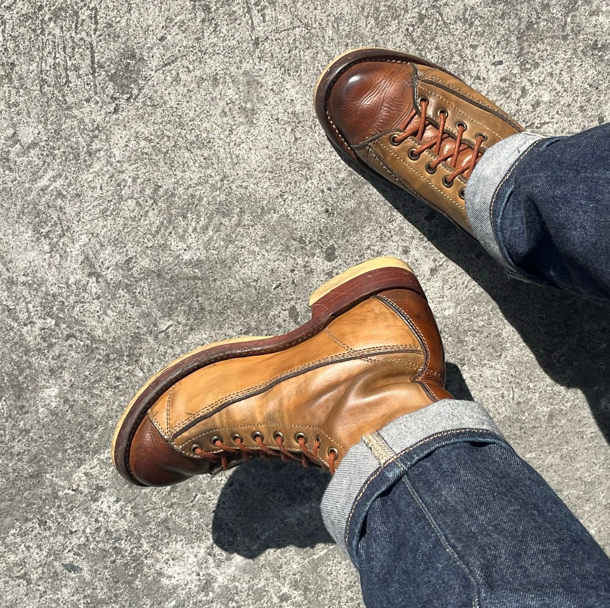 Photo by BiengerZ on April 22, 2025 of the Willie's Handmade Boots Monkey Boot in Horween Natural Latigo & Latigo GBS – Light Natural.