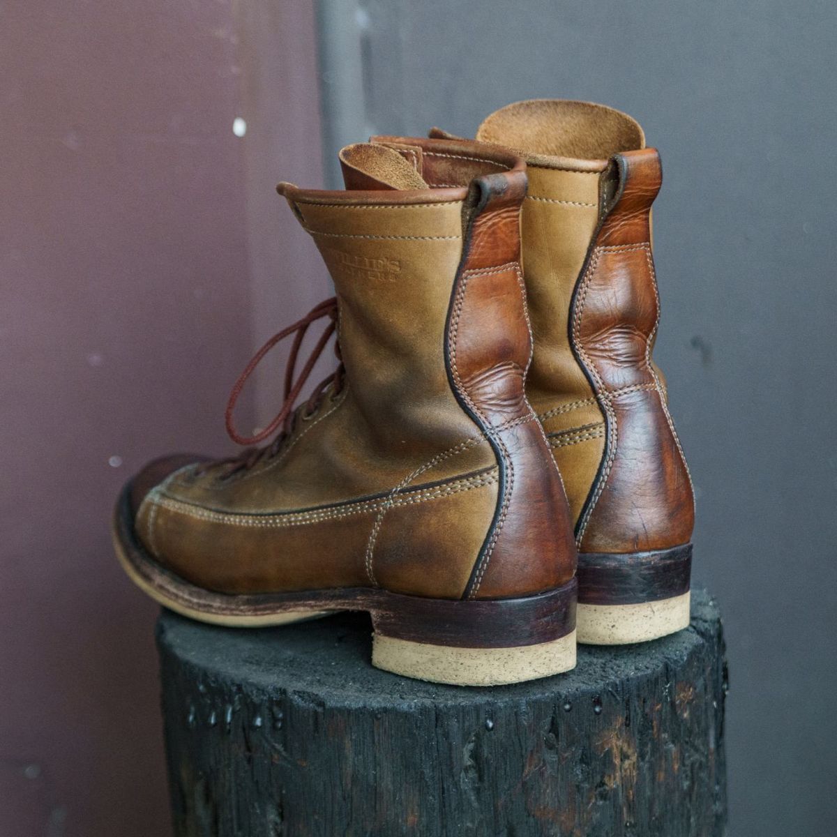Photo by BiengerZ on February 2, 2026 of the Willie's Handmade Boots Monkey Boot in Horween Natural Latigo & Latigo GBS – Light Natural.