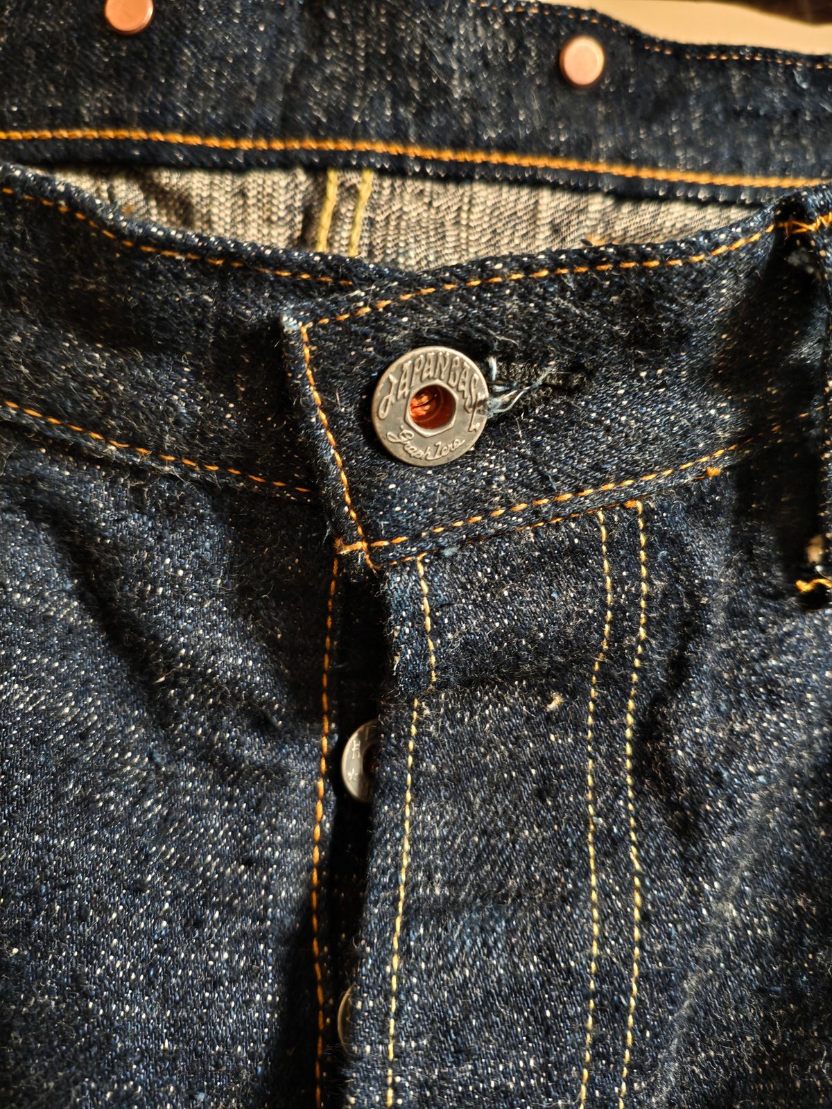 Photo by AdamReynolds on April 20, 2026 of the Graph Zero Heritage Straight Slub Yarn in 15oz Slub Yarn Denim.