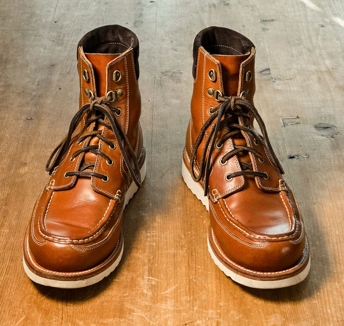 Photo by Indigo_Fade_Journal on November 5, 2025 of the Grant Stone Field Boot in Badalassi Carlo Saddle Tan Minerva.