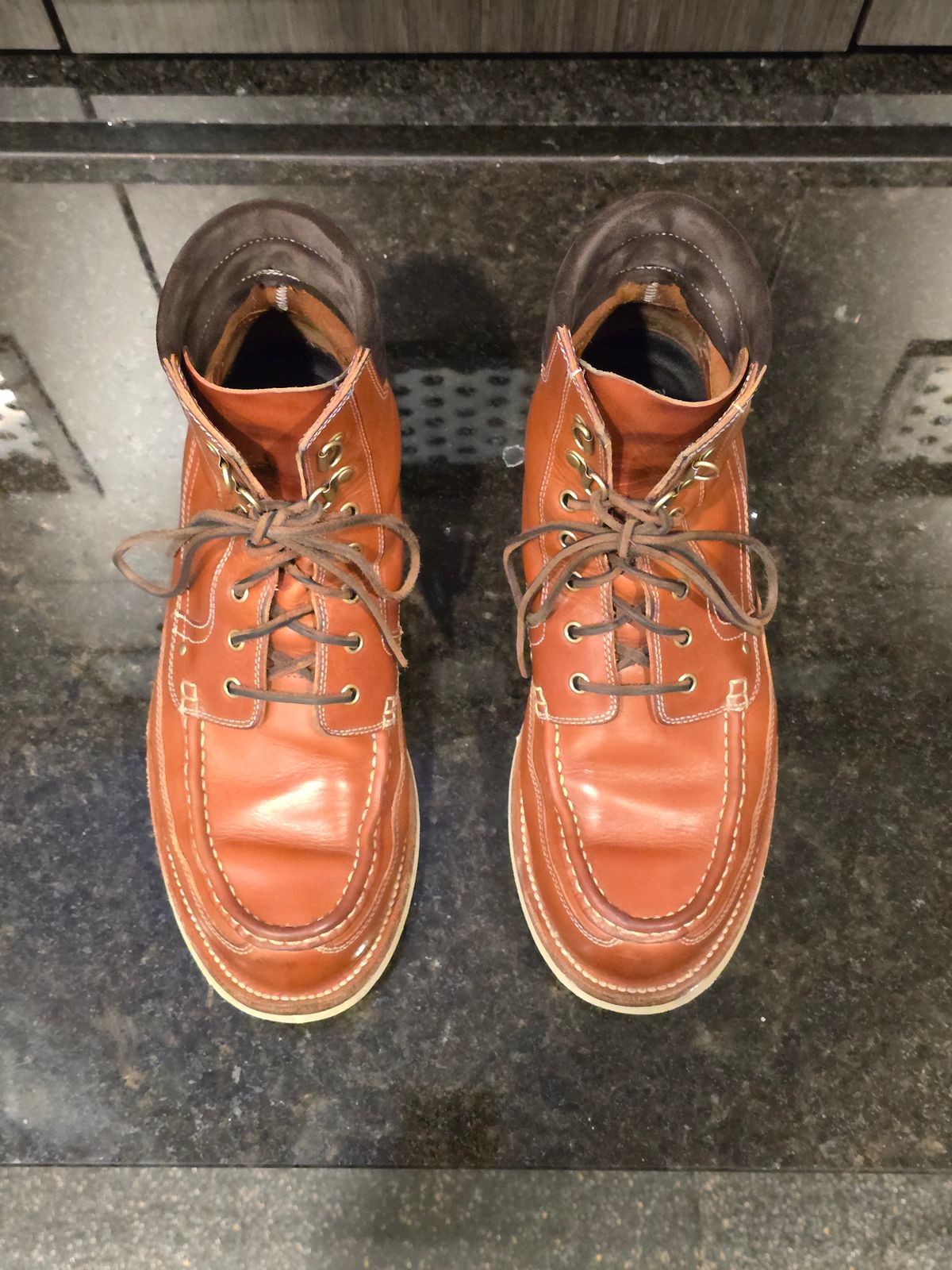 Photo by Indigo_Fade_Journal on January 5, 2026 of the Grant Stone Field Boot in Badalassi Carlo Saddle Tan Minerva.