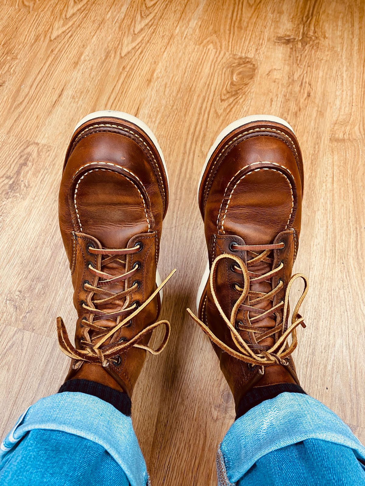 Photo by kevin on July 22, 2024 of the Red Wing 6-Inch Classic Moc in S.B. Foot Copper Rough and Tough.