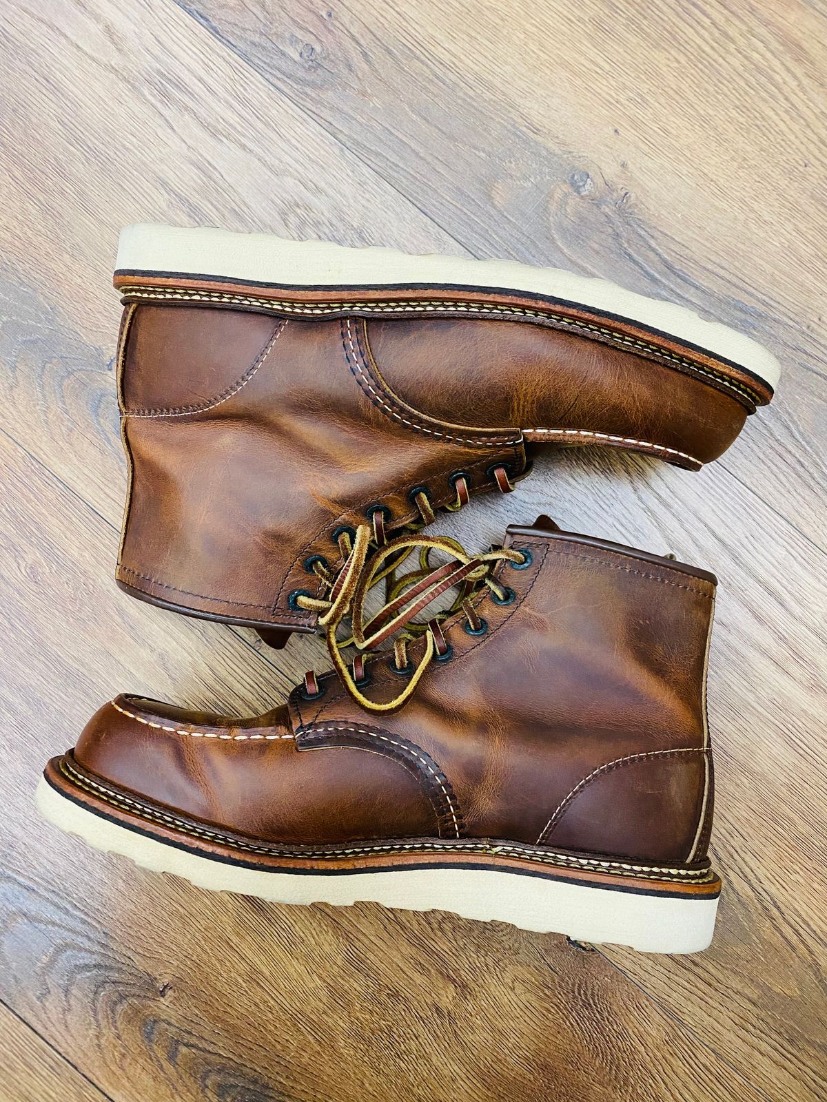 Photo by kevin on August 16, 2025 of the Red Wing 6-Inch Classic Moc in S.B. Foot Copper Rough and Tough.