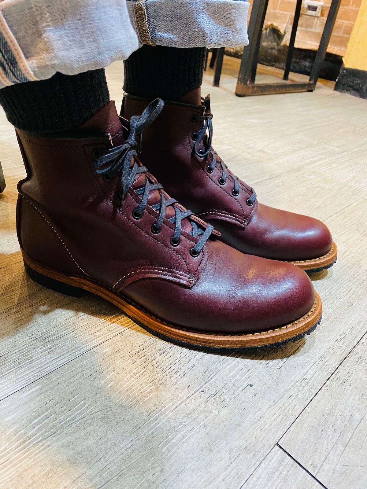 Photo by kevin on July 5, 2024 of the Red Wing Beckman in S.B. Foot Black Cherry Featherstone.