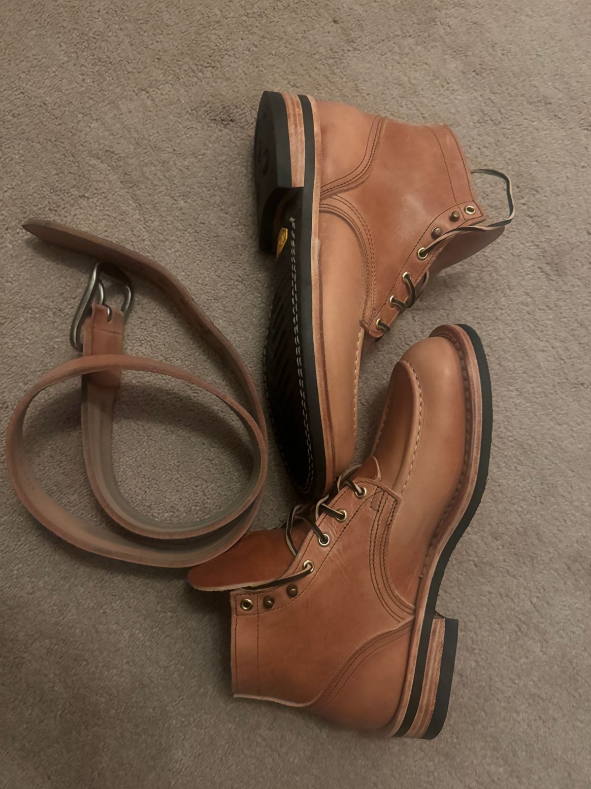 Photo by joecon on October 2, 2025 of the Nicks Custom Model in Horween Light Natural Dublin.