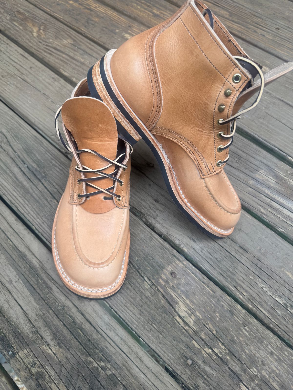 Photo by joecon on September 23, 2025 of the Nicks Custom Model in Horween Light Natural Dublin.