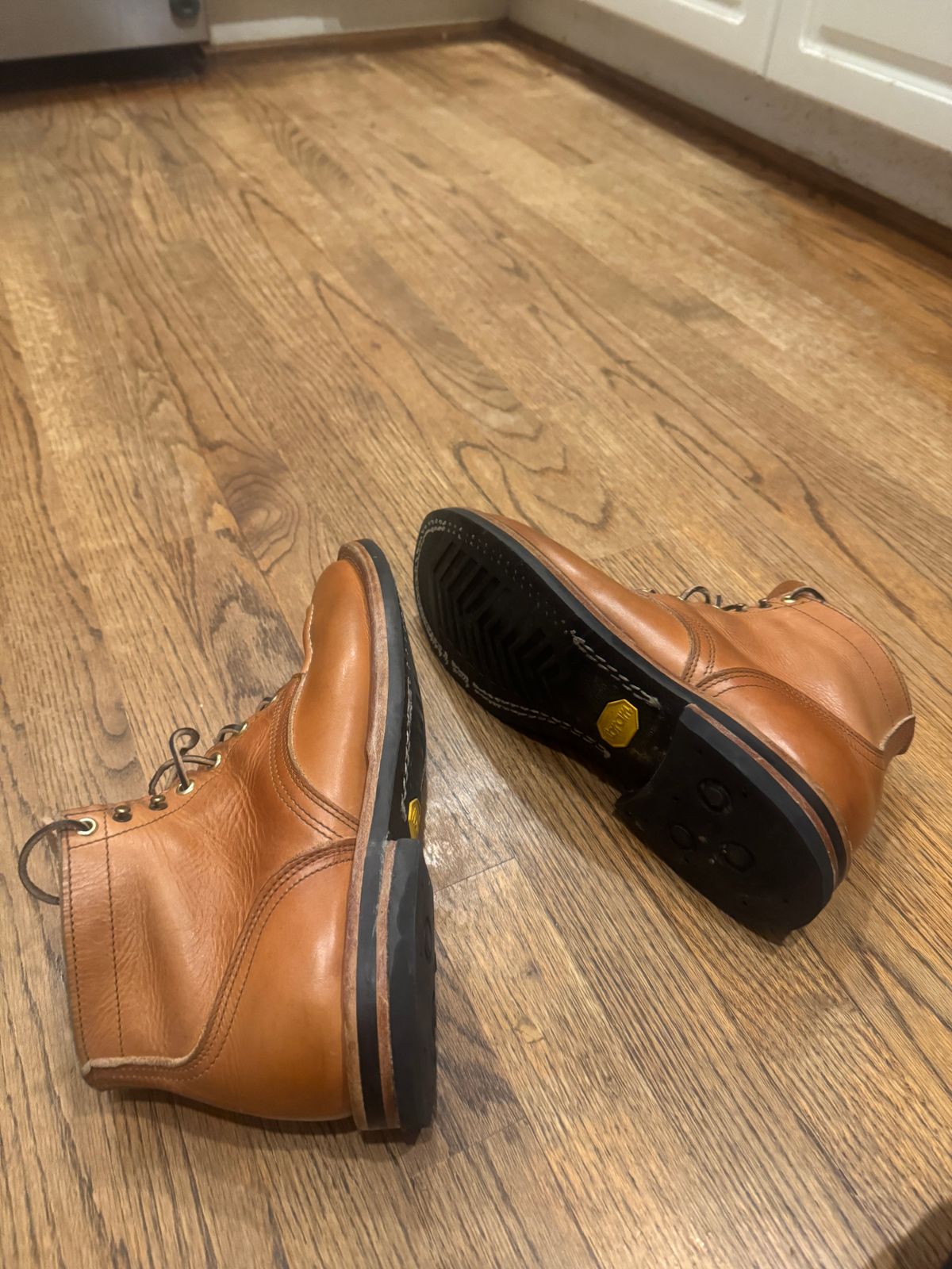 Photo by joecon on December 3, 2025 of the Nicks Custom Model in Horween Light Natural Dublin.