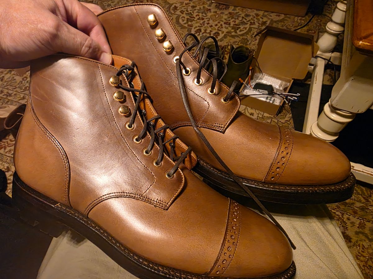 Photo by Sergeant82d on March 28, 2025 of the Grant Stone Garrison Boot in Horween Dune Chromexcel.
