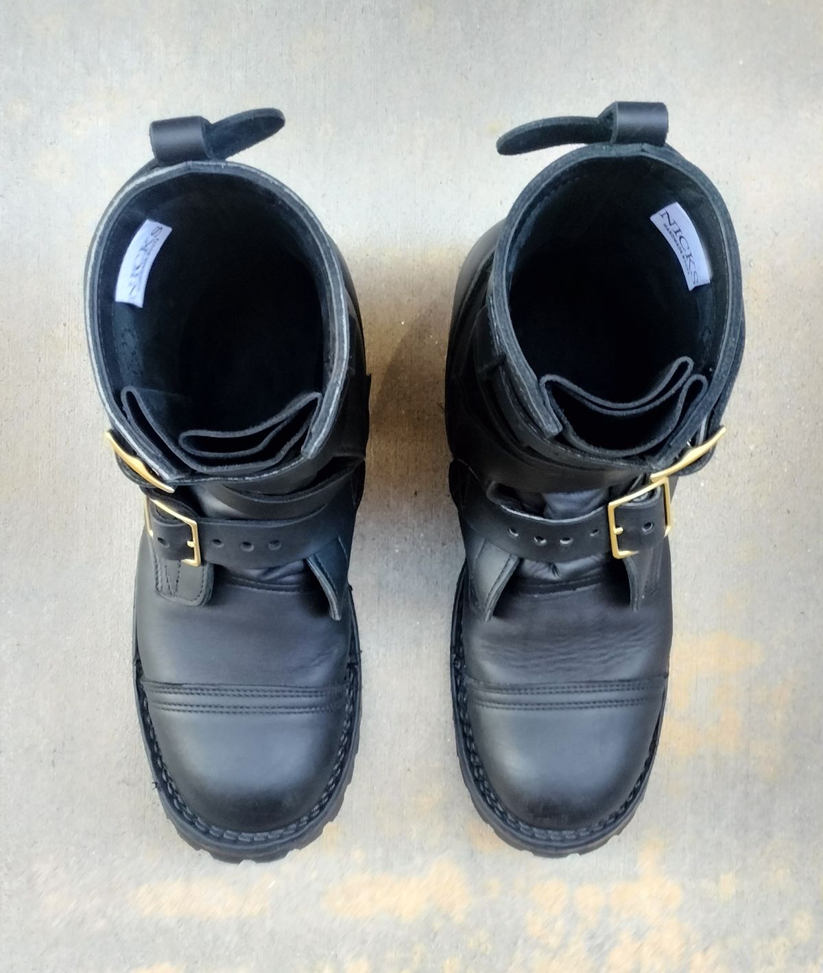 Photo by StuntTriple on February 26, 2026 of the Nicks TankerPro in Nicks / Horween Black Spokane.