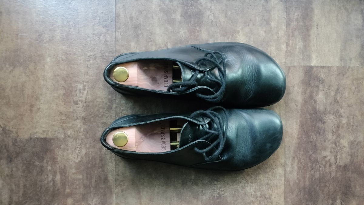 Photo by StuntTriple on July 17, 2025 of the Vivobarefoot RA III in Black Obsidian Leather.