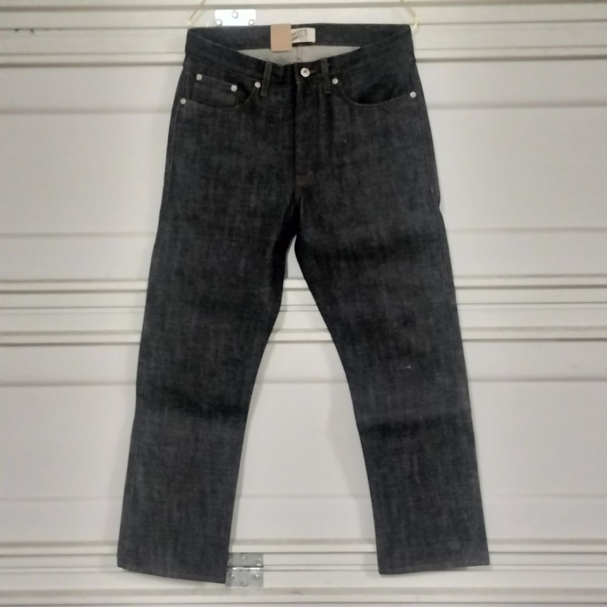 Photo by StuntTriple on October 21, 2025 of the Naked & Famous Denim Elephant 13 Red Core in Natural Vegetable Tan & 21oz Super Heavyweight Japanese Denim.