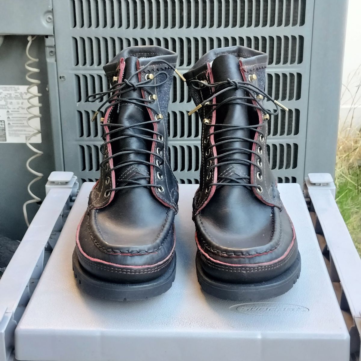 Photo by StuntTriple on October 21, 2025 of the Russell Moccasin Co. Rose Anvil X Naked & Famous X Russell Blood Core PH in Seidel x Rose Anvil "Blood Core" Leather & 21oz Elephant 13 Red Core Denim.