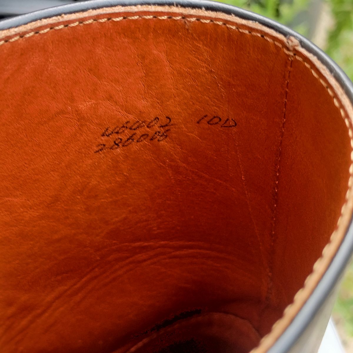 Photo by StuntTriple on April 25, 2026 of the Grant Stone Grant Stone / Elias Side-Zip in Horween Black Chromexcel.