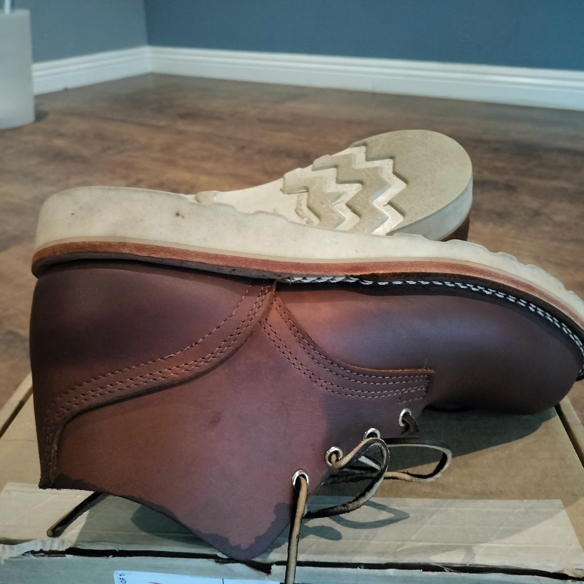 Photo by StuntTriple on October 14, 2025 of the Nicks Riverfront in Seidel 1964 Brown.