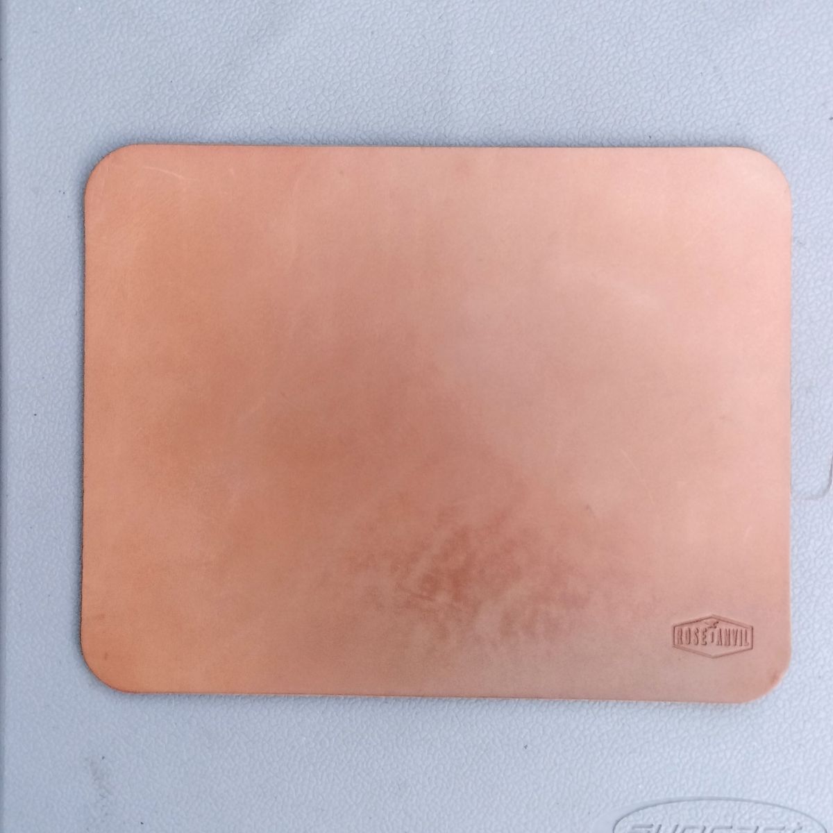 Photo by StuntTriple on December 2, 2025 of the Rose Anvil Mouse Pad in Wickett & Craig "Tan" 9oz Harness Leather.