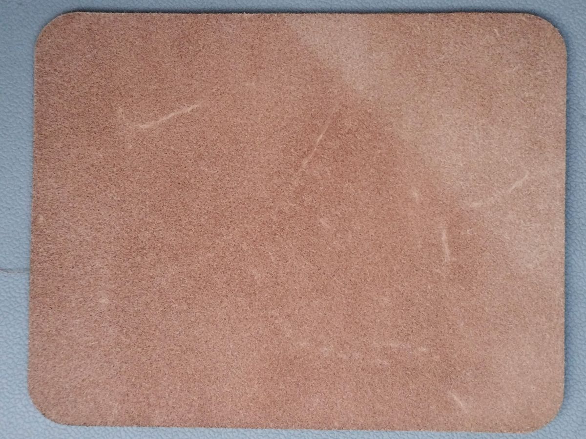 Photo by StuntTriple on December 2, 2025 of the Rose Anvil Mouse Pad in Wickett & Craig "Tan" 9oz Harness Leather.