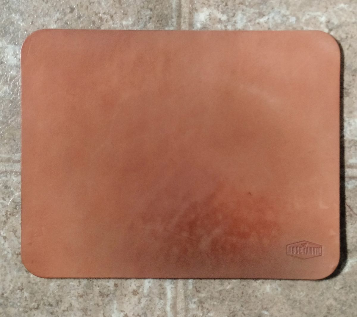 Photo by StuntTriple on March 31, 2026 of the Rose Anvil Mouse Pad in Wickett & Craig "Tan" 9oz Harness Leather.