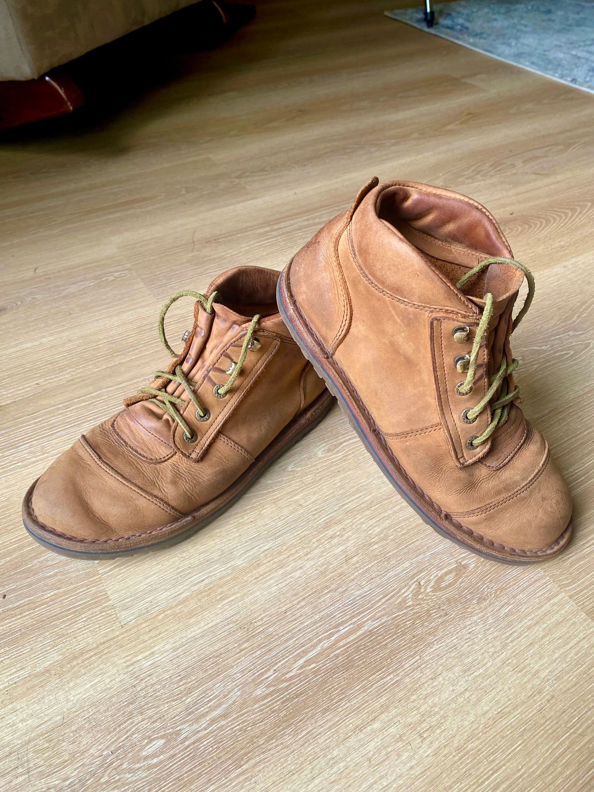 Photo by lolo99 on August 17, 2025 of the Jim Green African Ranger Barefoot Boot in Fudge Crazy Horse.