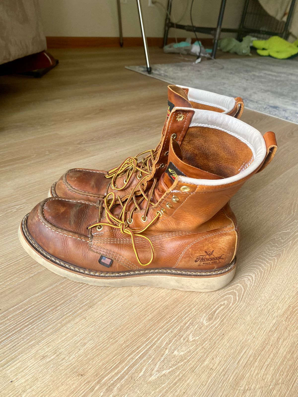 Photo by lolo99 on August 17, 2025 of the Thorogood 8" Moc Toe in Tobacco Gladiator Oil-Tanned.