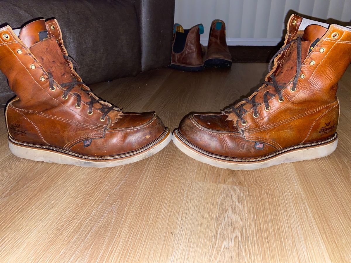 Photo by lolo99 on November 4, 2025 of the Thorogood 8" Moc Toe in Tobacco Gladiator Oil-Tanned.