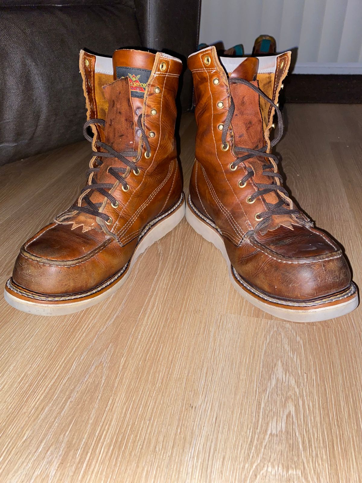 Photo by lolo99 on November 4, 2025 of the Thorogood 8" Moc Toe in Tobacco Gladiator Oil-Tanned.