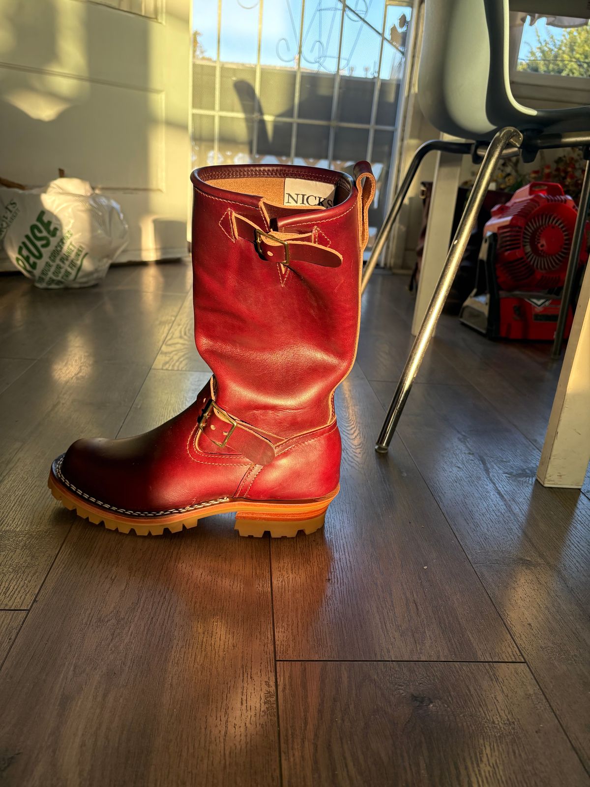 Photo by Eviejr on September 30, 2025 of the Nicks StationMaster in Horween Color 8 Chromexcel Strips.