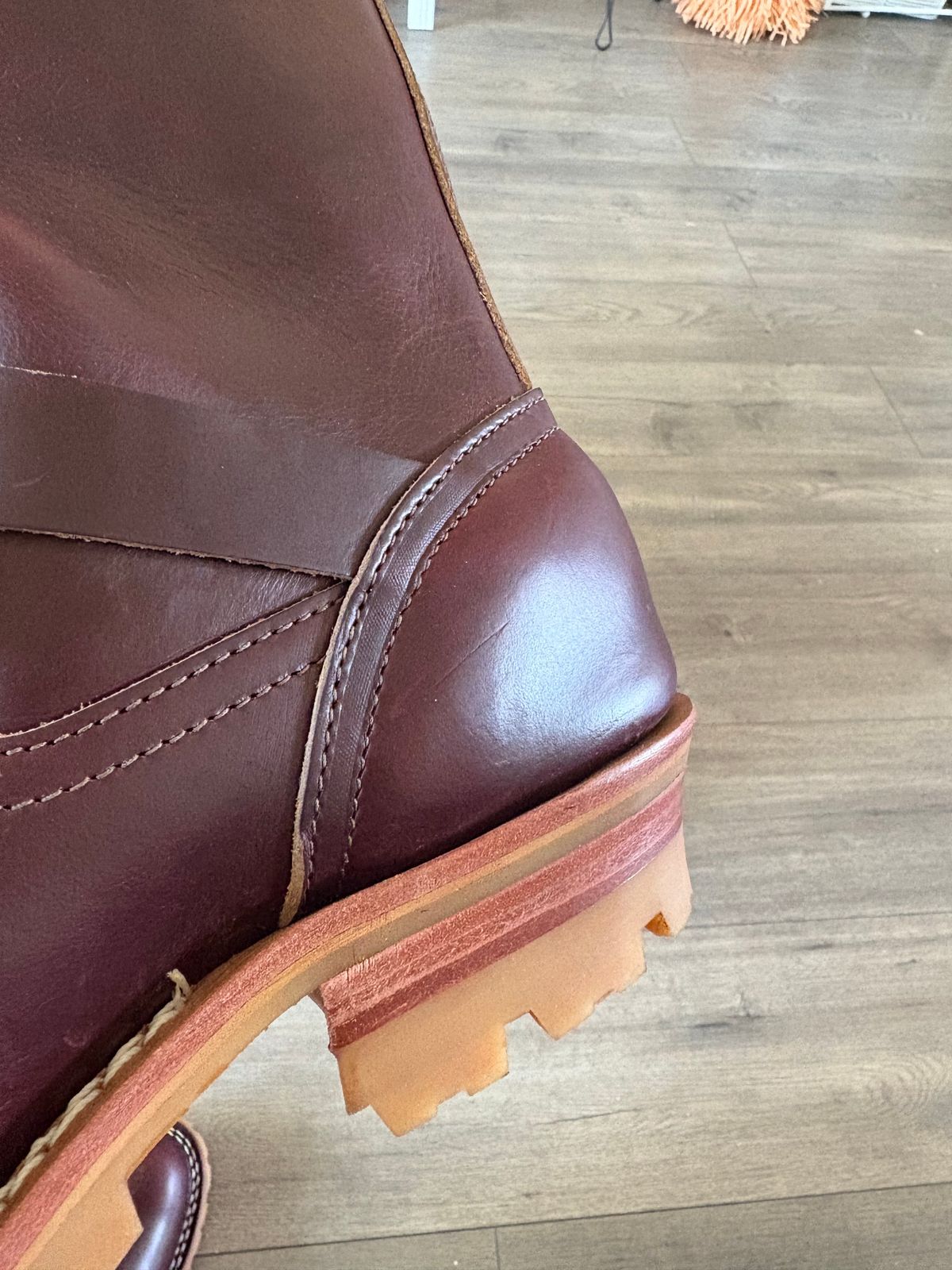 Photo by Eviejr on October 1, 2025 of the Nicks StationMaster in Horween Color 8 Chromexcel Strips.
