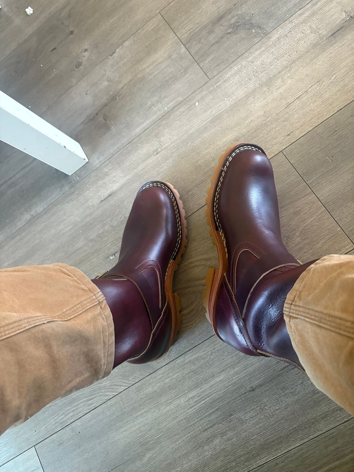 Photo by Eviejr on October 1, 2025 of the Nicks StationMaster in Horween Color 8 Chromexcel Strips.