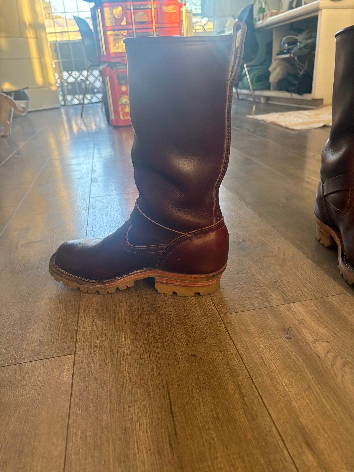 Photo by Eviejr on October 6, 2025 of the Nicks StationMaster in Horween Color 8 Chromexcel Strips.