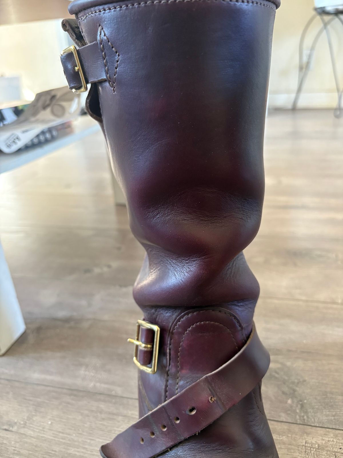 Photo by Eviejr on October 15, 2025 of the Nicks StationMaster in Horween Color 8 Chromexcel Strips.