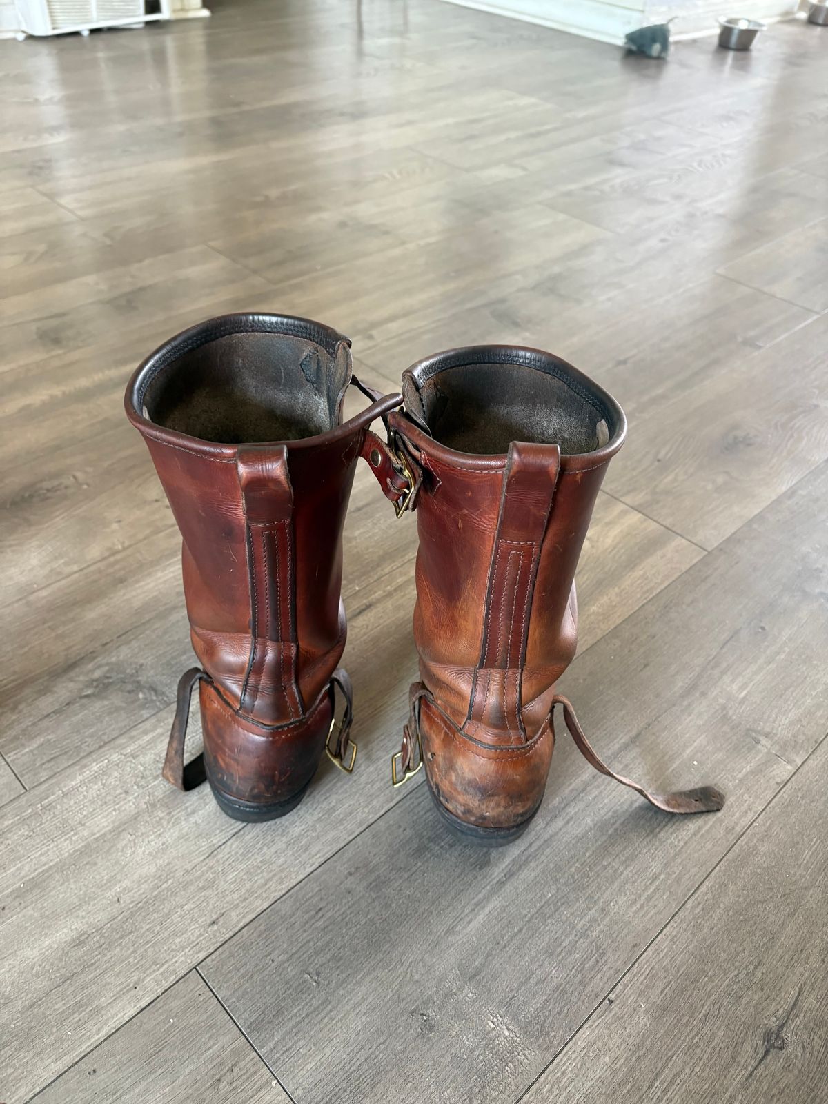 Photo by Eviejr on November 2, 2025 of the Nicks StationMaster in Oil latigo Tan.