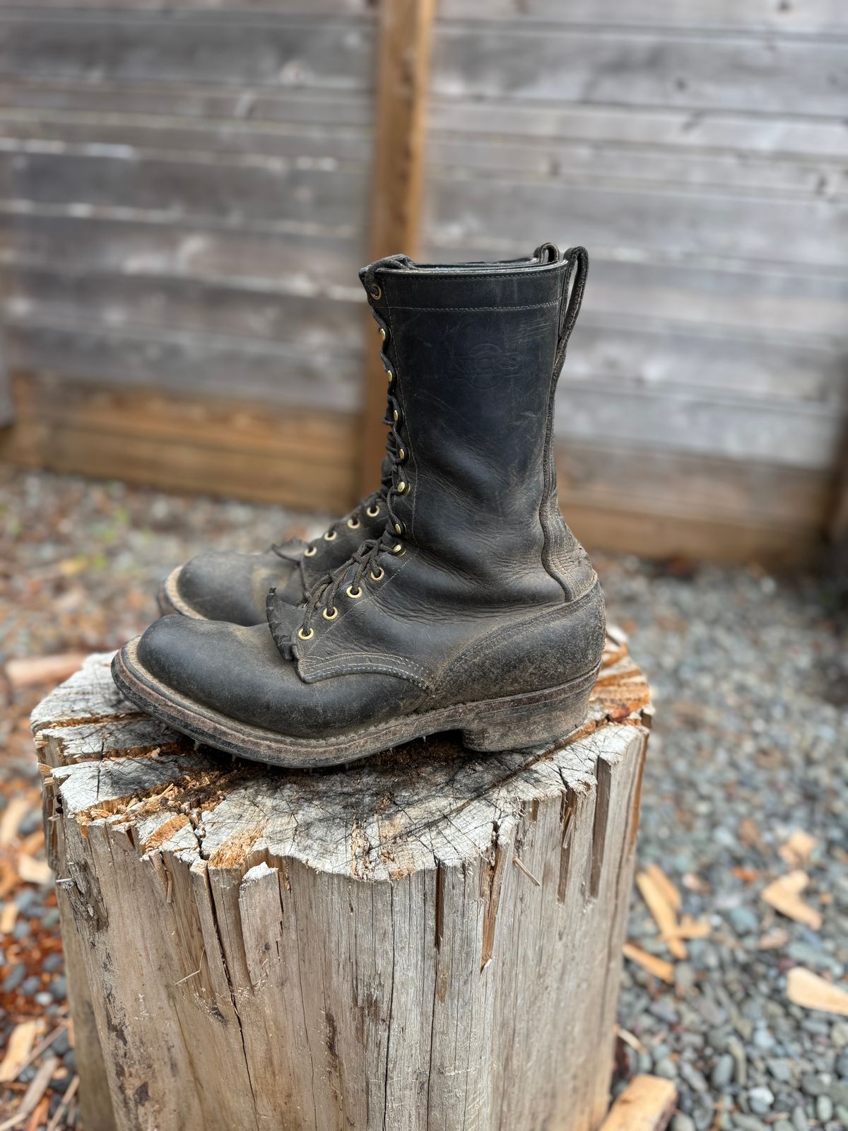 Photo by Awry_Camera on September 12, 2025 of the Nicks Hot Shot in Seidel MaxSupport Black Roughout & Seidel MaxSupport Black.