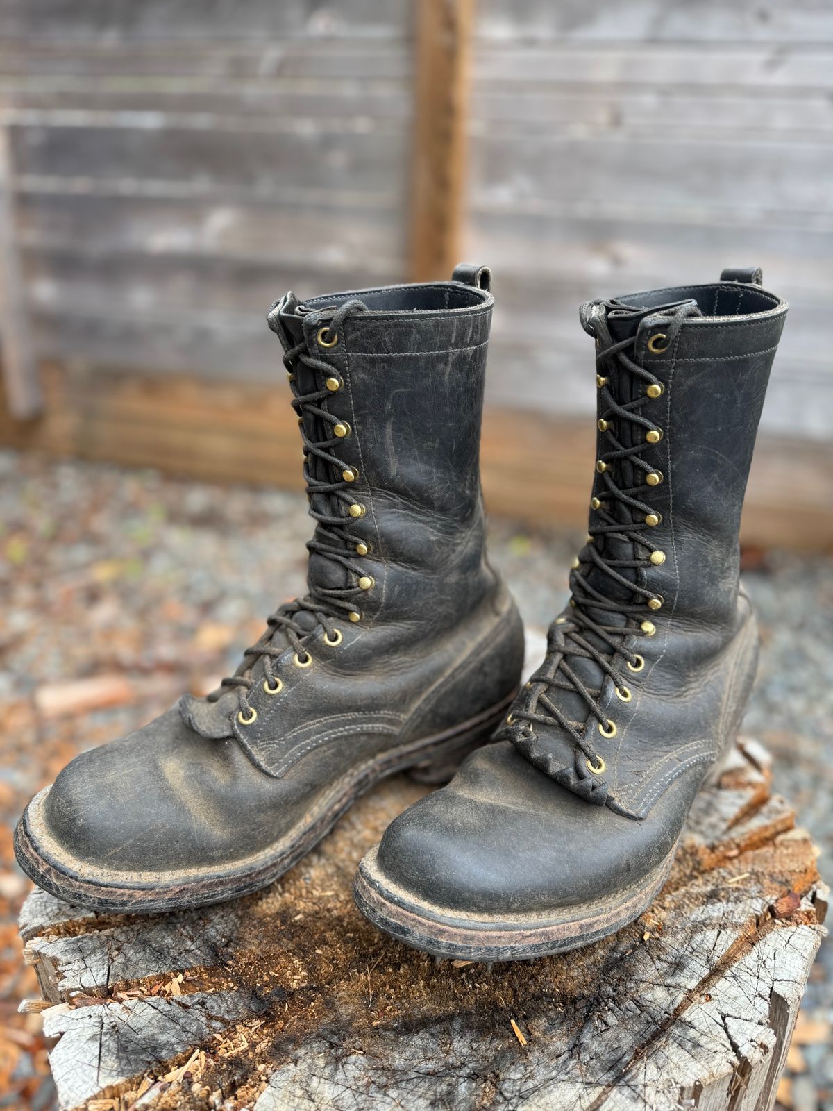 Photo by Awry_Camera on September 12, 2025 of the Nicks Hot Shot in Seidel MaxSupport Black Roughout & Seidel MaxSupport Black.