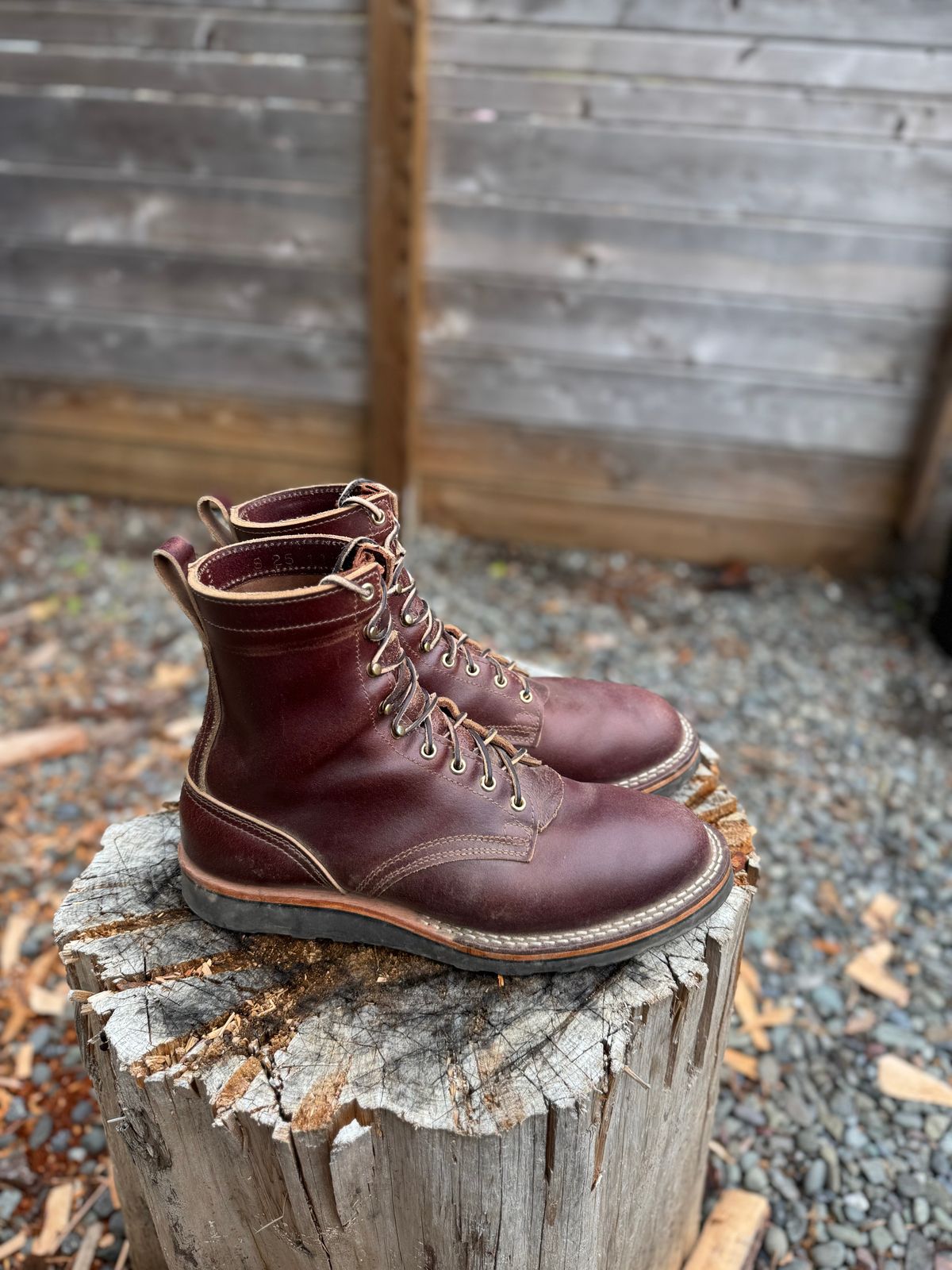 Photo by Awry_Camera on September 12, 2025 of the Nicks MTO in Horween Tan Waxed Flesh.