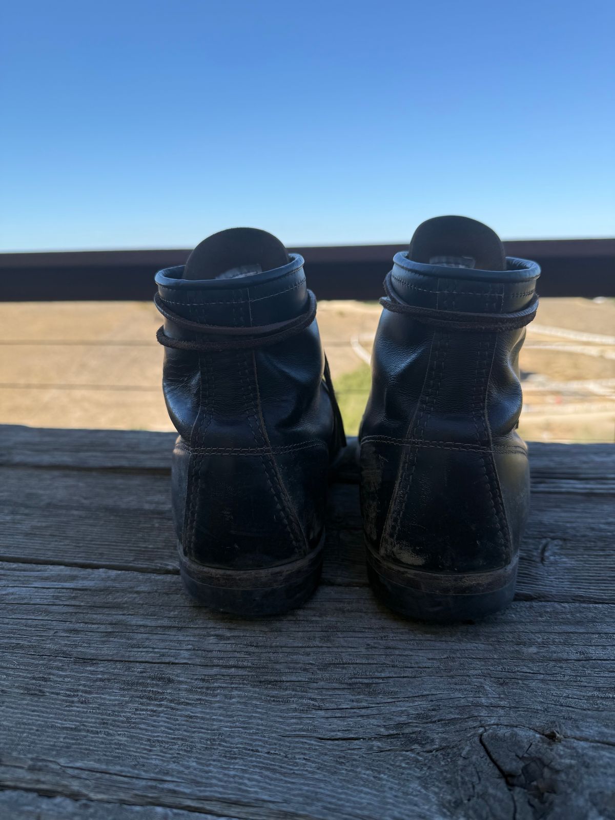 Photo by PastaKing on October 5, 2025 of the Red Wing Beckman Flatbox in S.B. Foot Black Klondike.