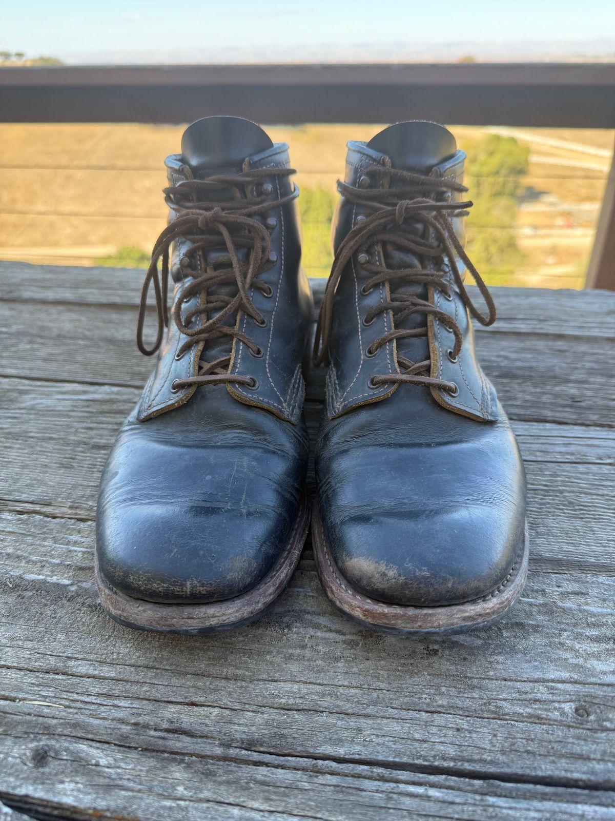 Photo by PastaKing on October 5, 2025 of the Red Wing Beckman Flatbox in S.B. Foot Black Klondike.