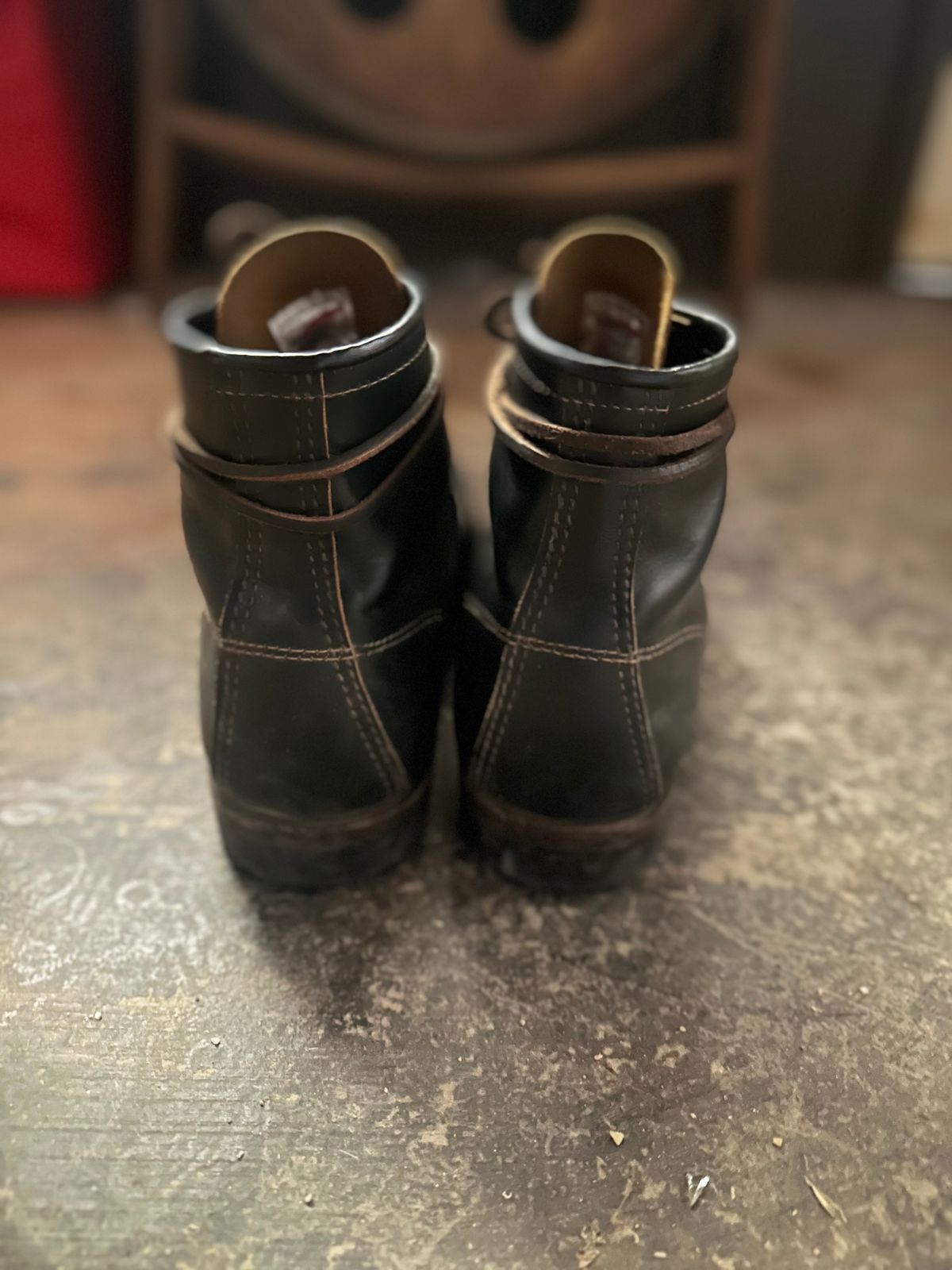 Photo by PastaKing on November 5, 2024 of the Red Wing Beckman Flatbox in S.B. Foot Black Klondike.