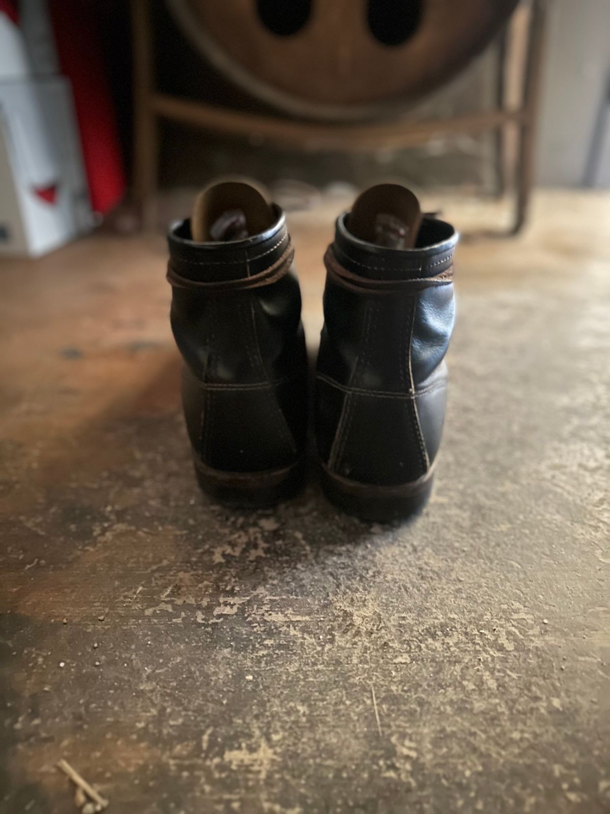 Photo by PastaKing on December 3, 2024 of the Red Wing Beckman Flatbox in S.B. Foot Black Klondike.