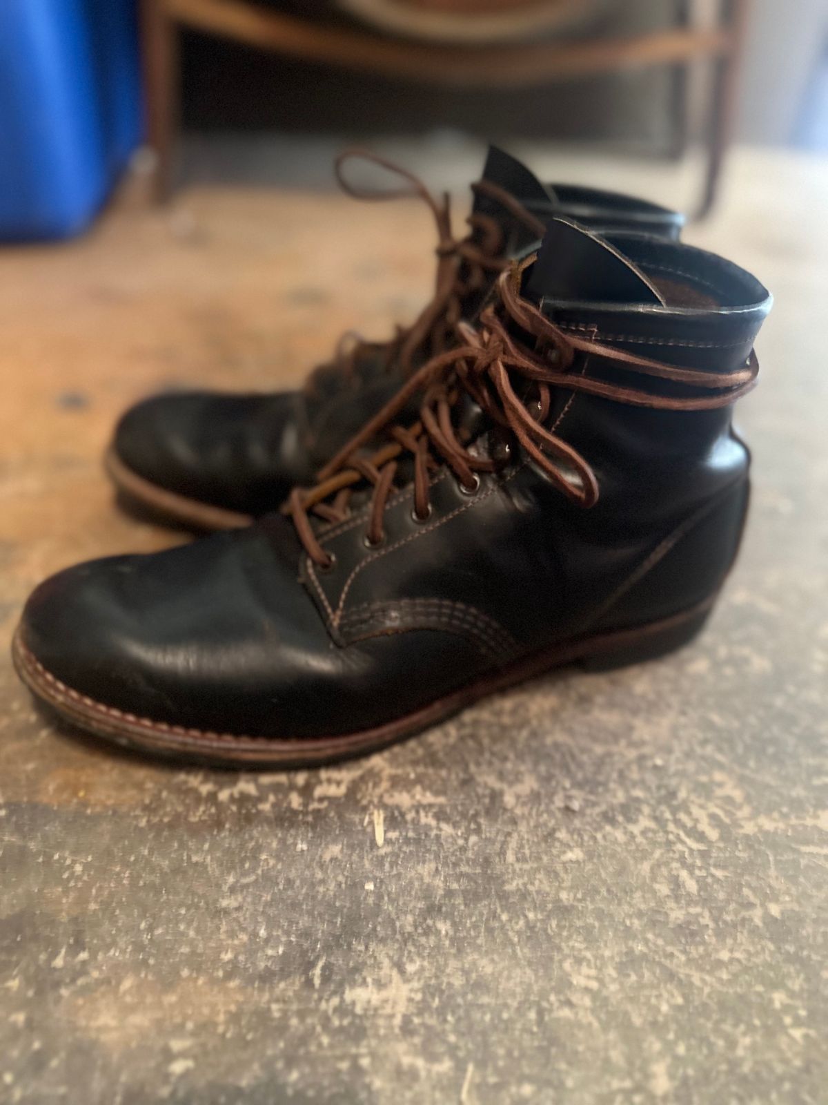 Photo by PastaKing on February 4, 2025 of the Red Wing Beckman Flatbox in S.B. Foot Black Klondike.
