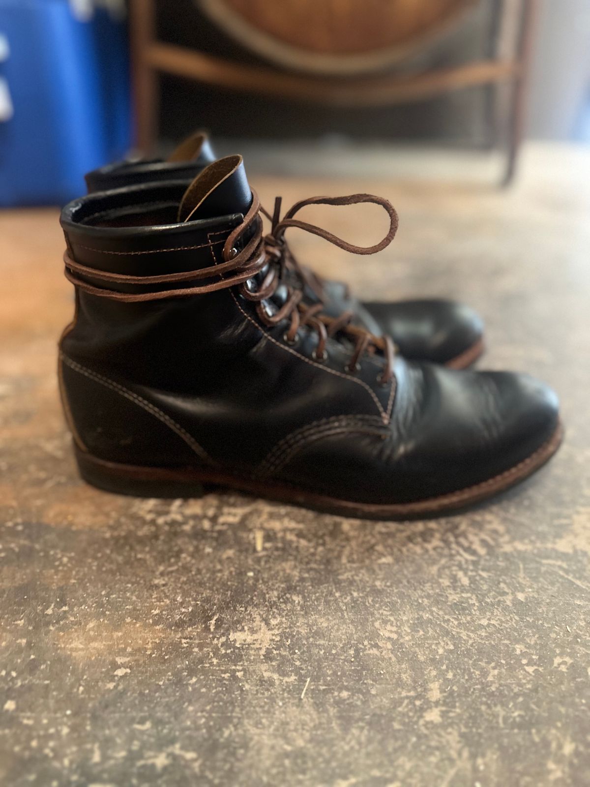 Photo by PastaKing on February 4, 2025 of the Red Wing Beckman Flatbox in S.B. Foot Black Klondike.