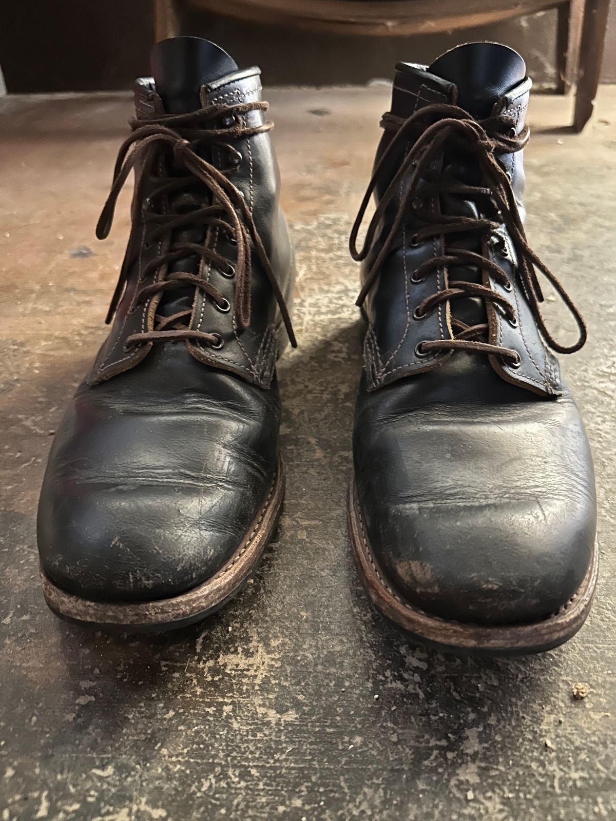 Photo by PastaKing on April 5, 2025 of the Red Wing Beckman Flatbox in S.B. Foot Black Klondike.