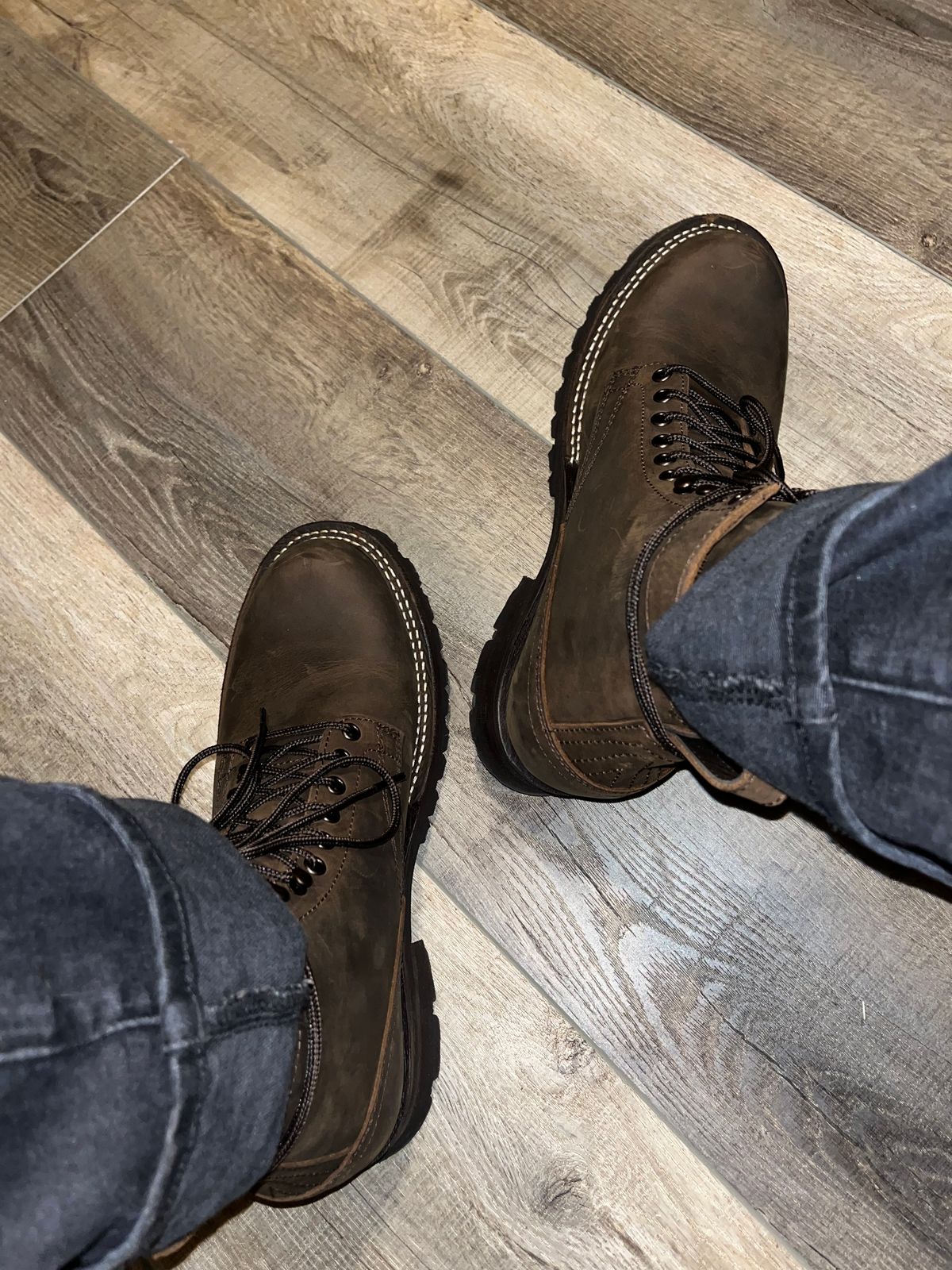 Photo by grimmnir2024 on November 5, 2024 of the Thursday Thunder in Vintage Tobacco.