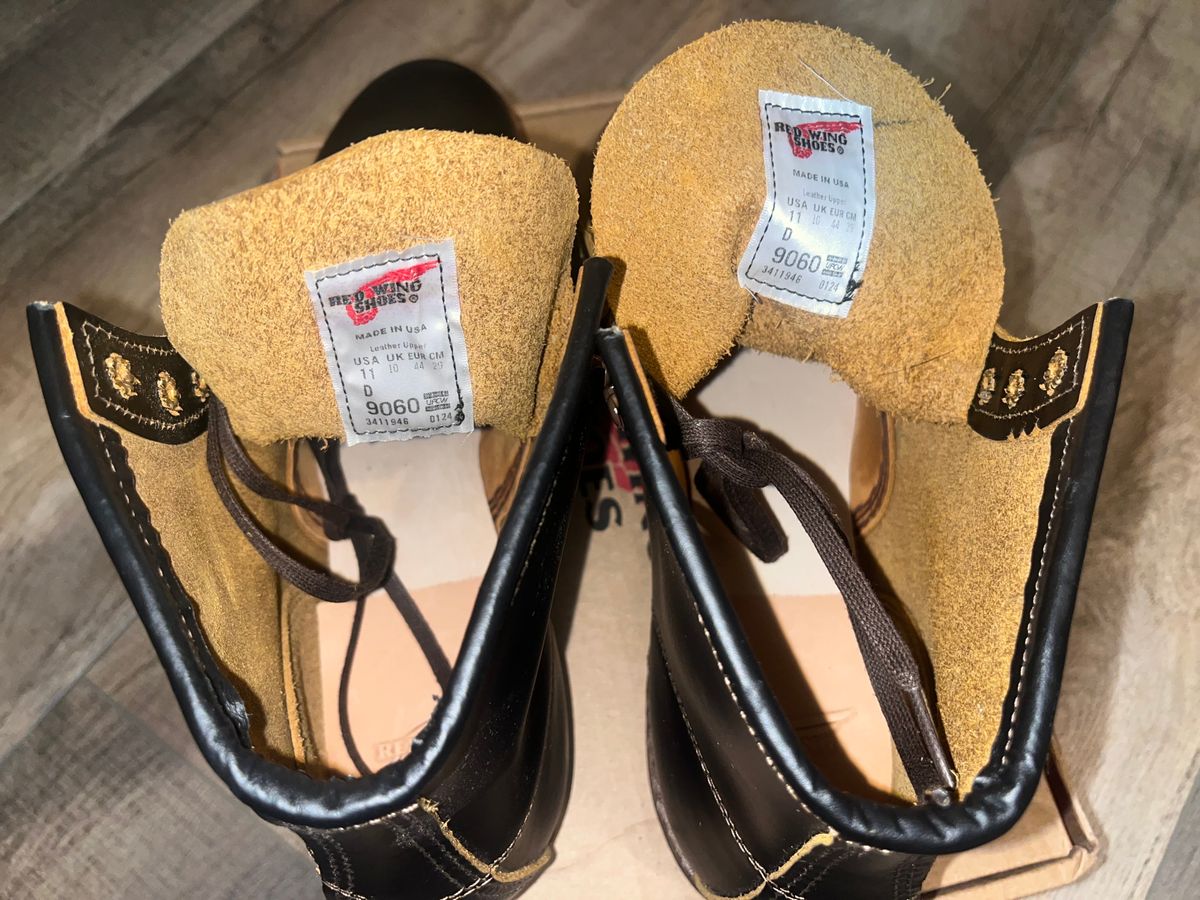 Photo by grimmnir2024 on October 9, 2024 of the Red Wing Beckman Flatbox in S.B. Foot Black Klondike.