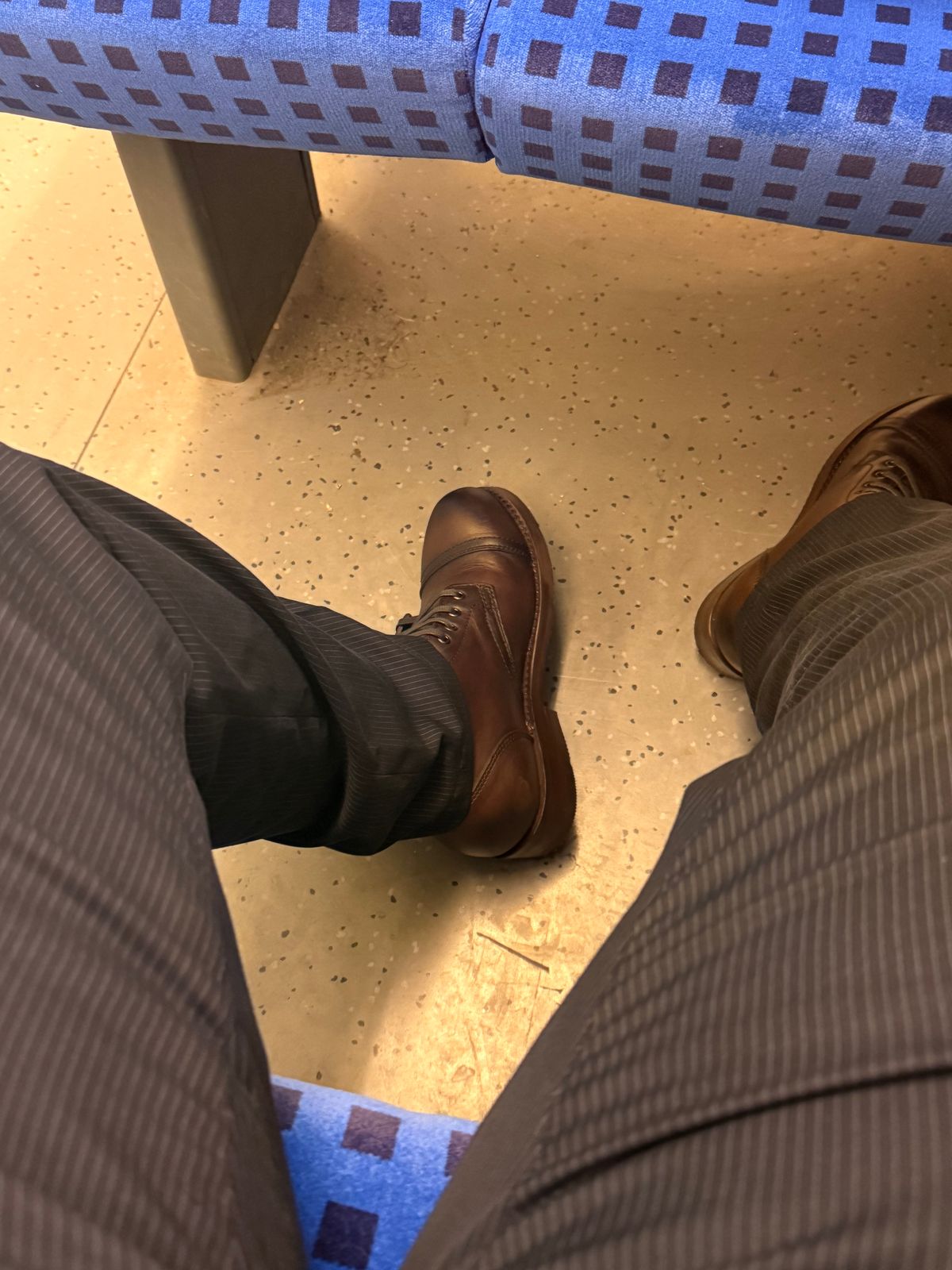 Photo by Mathew__L on February 3, 2026 of the Thursday Heritage Captains in Mustang Brown Hand Finished Leather.