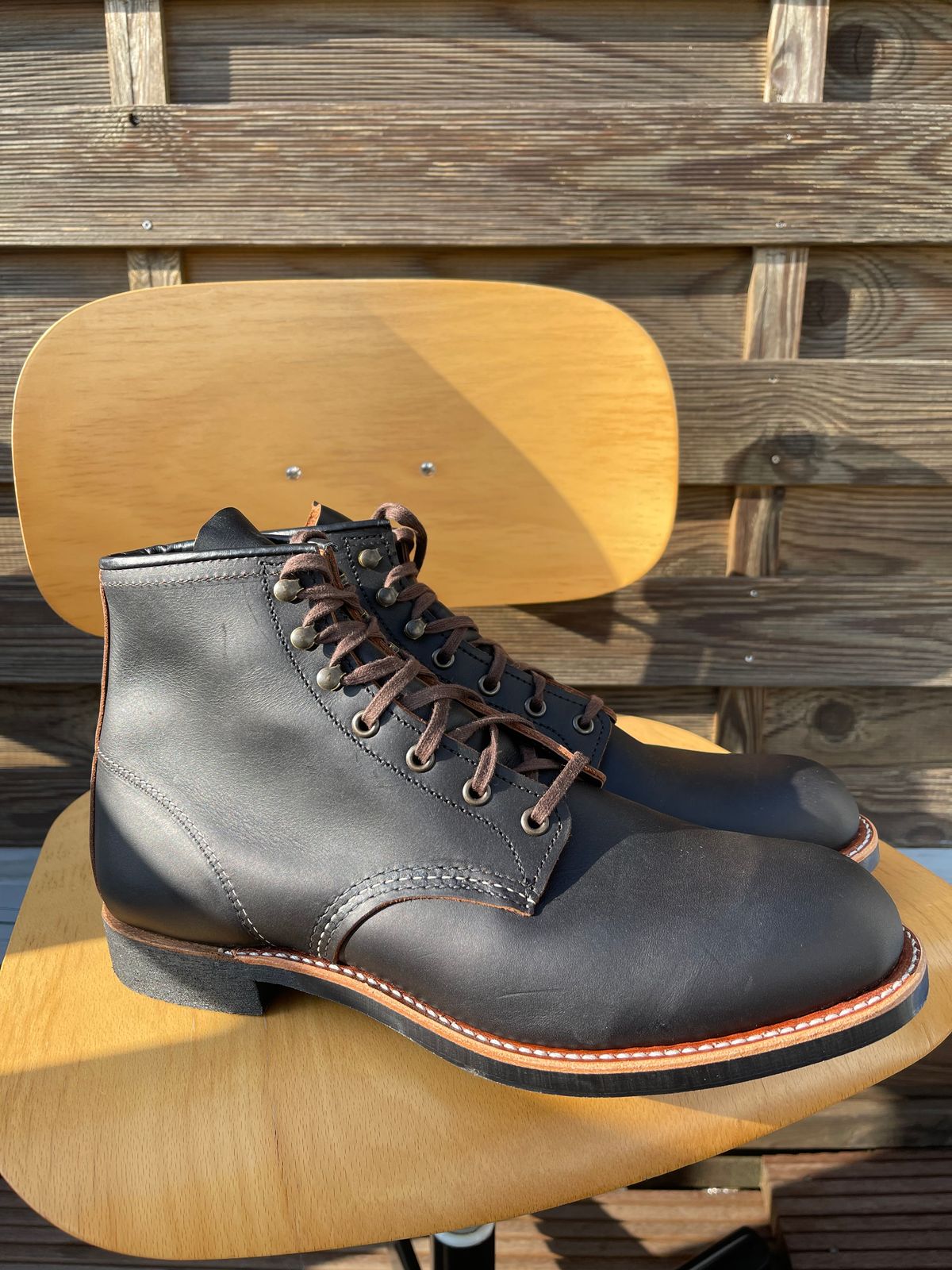 Photo by Jakob_Boots on October 2, 2025 of the Red Wing Blacksmith 3345 in S.B. Foot Black Prairie.
