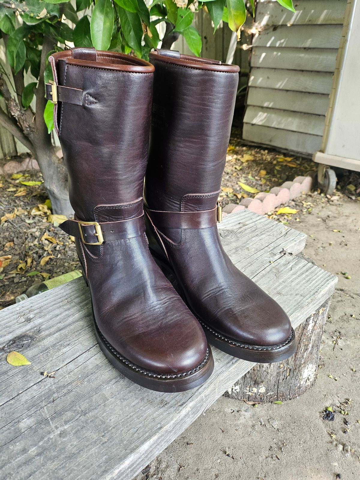 Photo by jackboot_jamstring on May 16, 2025 of the Addict Boots AB-01 Engineer Boots in Brown Horsehide.