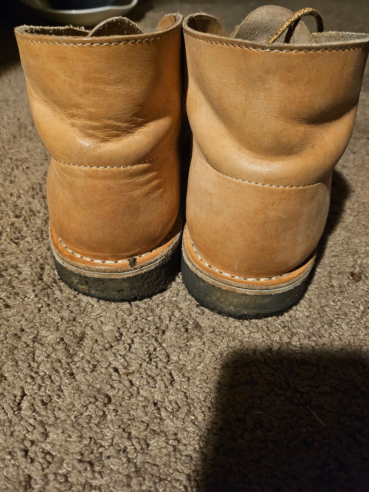 Photo by jackboot_jamstring on January 6, 2026 of the Clarks Desert Boot in Unknown Natural Veg Tan.