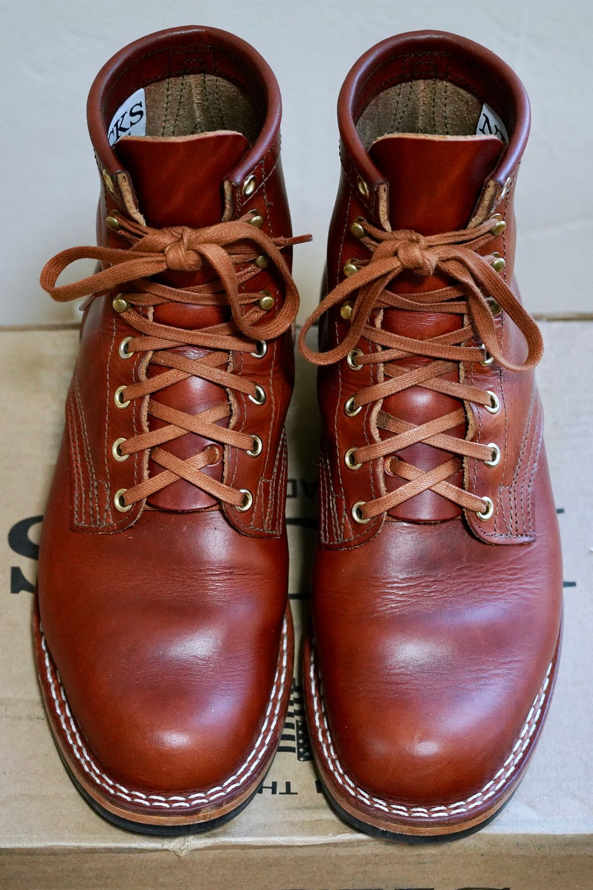 Photo by jdsw20 on February 5, 2025 of the Nicks MTO in Wickett & Craig Tan Oiled Latigo.