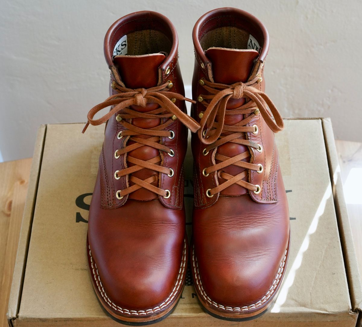 Photo by jdsw20 on March 2, 2025 of the Nicks MTO in Wickett & Craig Tan Oiled Latigo.