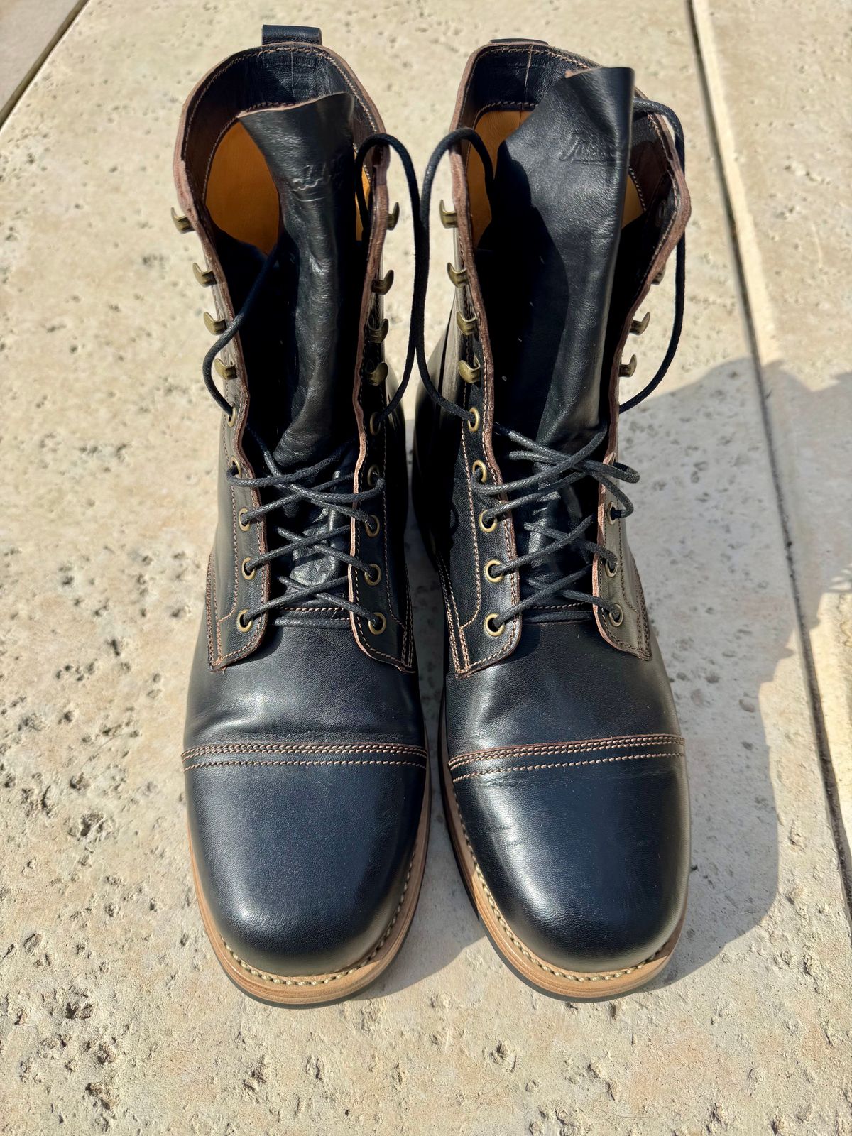Photo by chris on January 16, 2025 of the Jakkrabbits Field Boots in Shinki Black Teacore Horsehide.